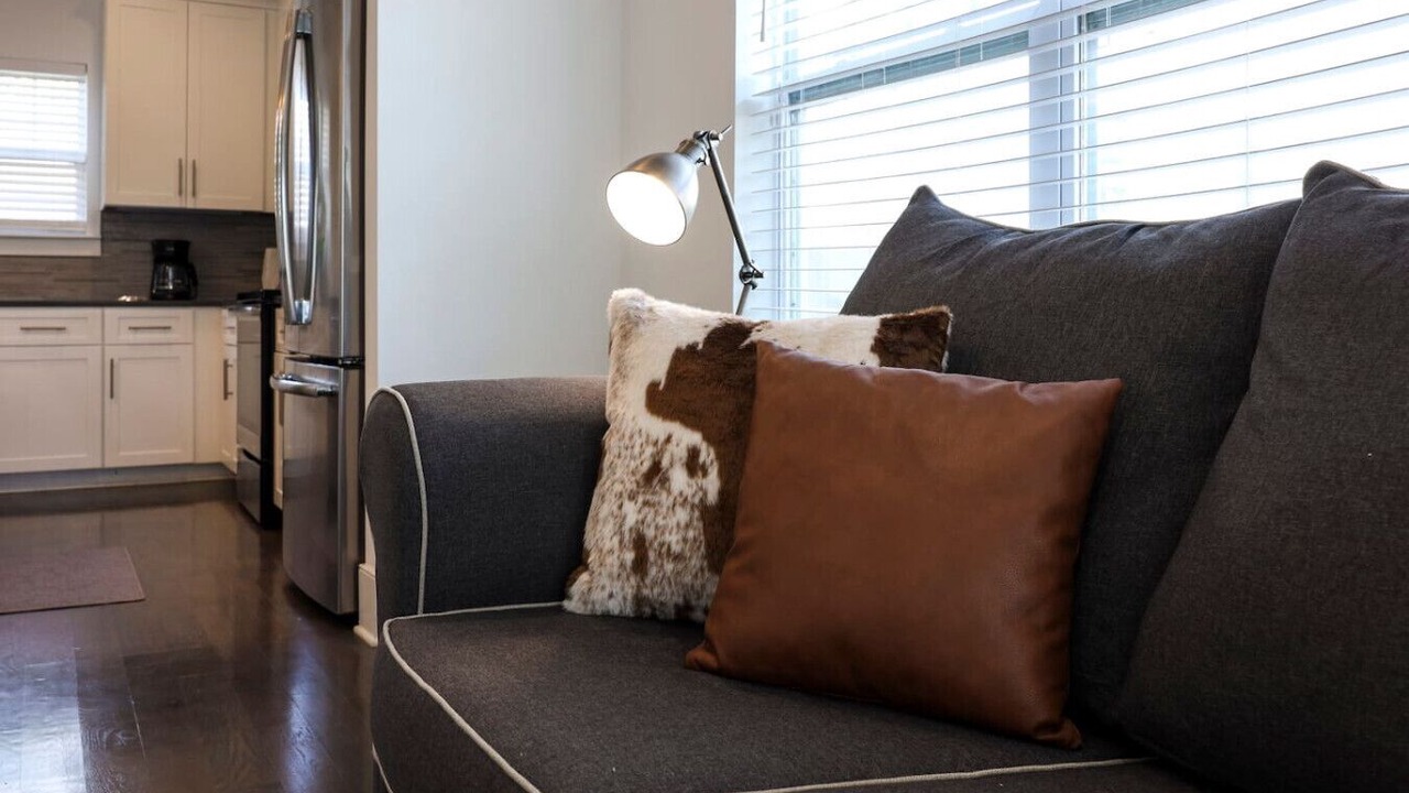 Photo of Livingroom in Charlotte Park