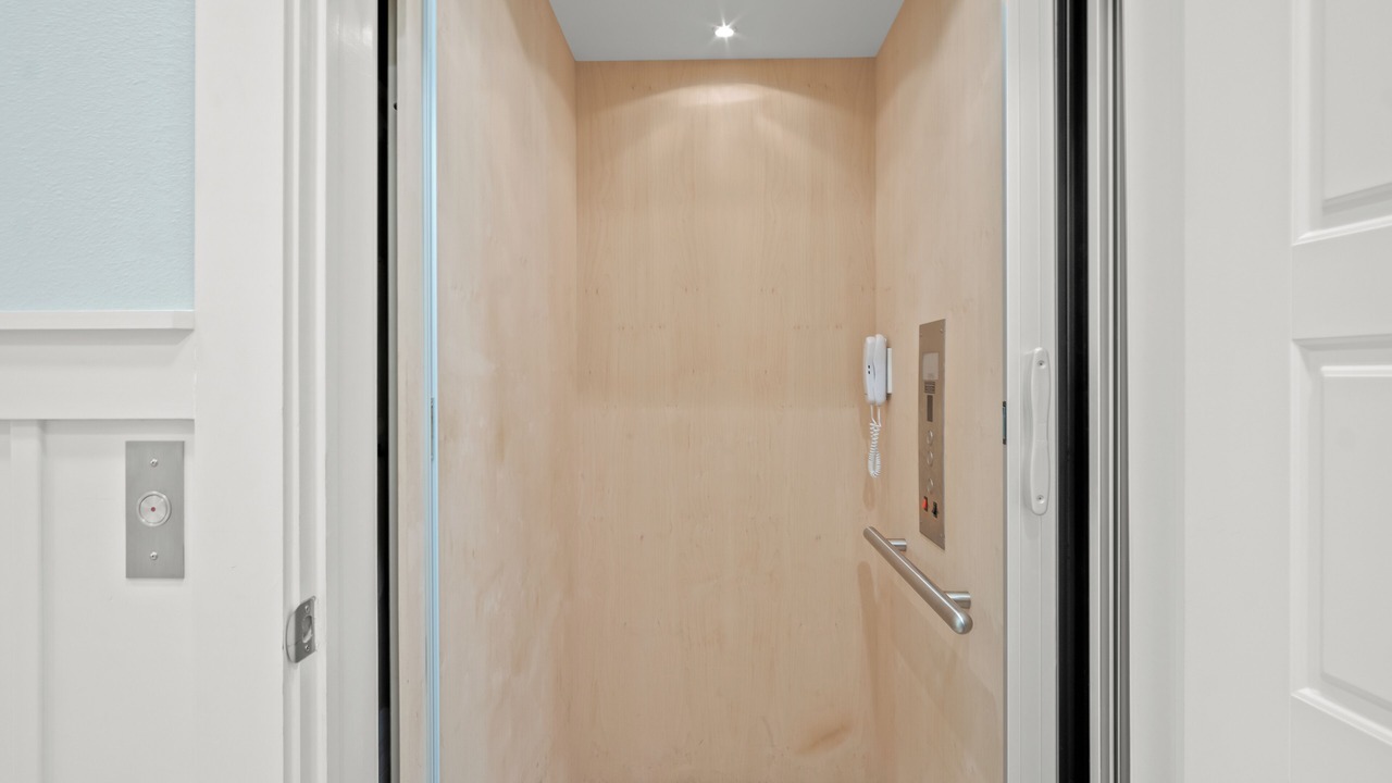 Photo of Others in Cinnamon Shore