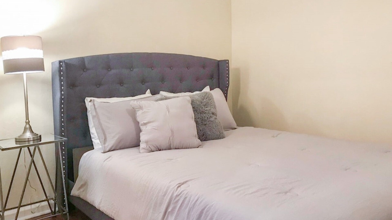 Photo of Bedroom in Midtown
