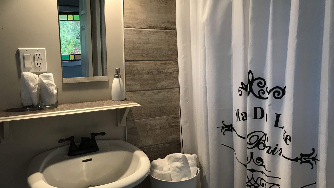 Photo of Bathroom in Saint-Boniface