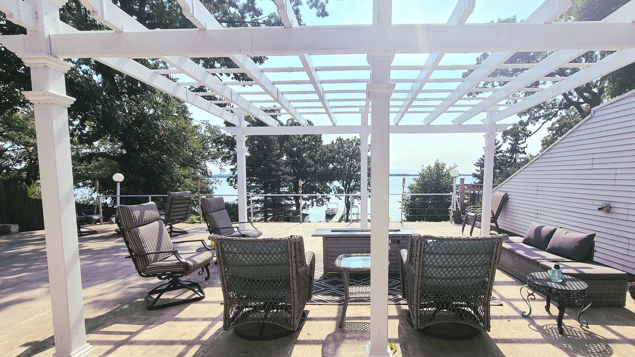 Photo of Patio Balcony in Detroit Lakes