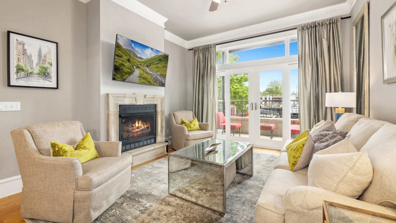 Photo of Livingroom in Fayetteville
