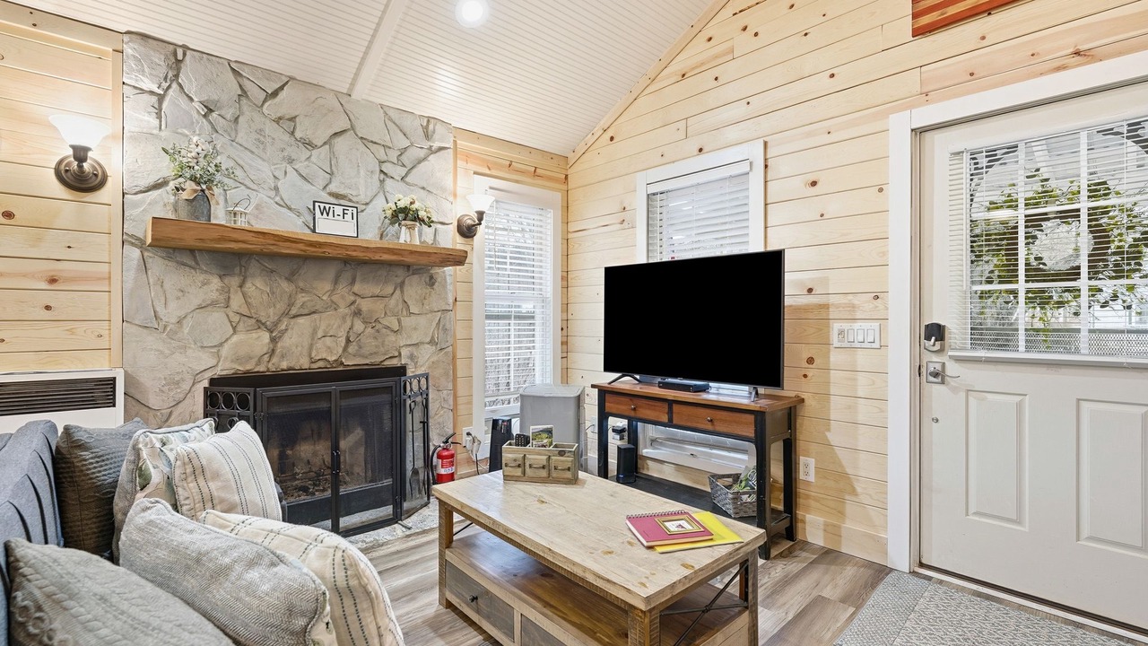 Photo of Livingroom in Altamont