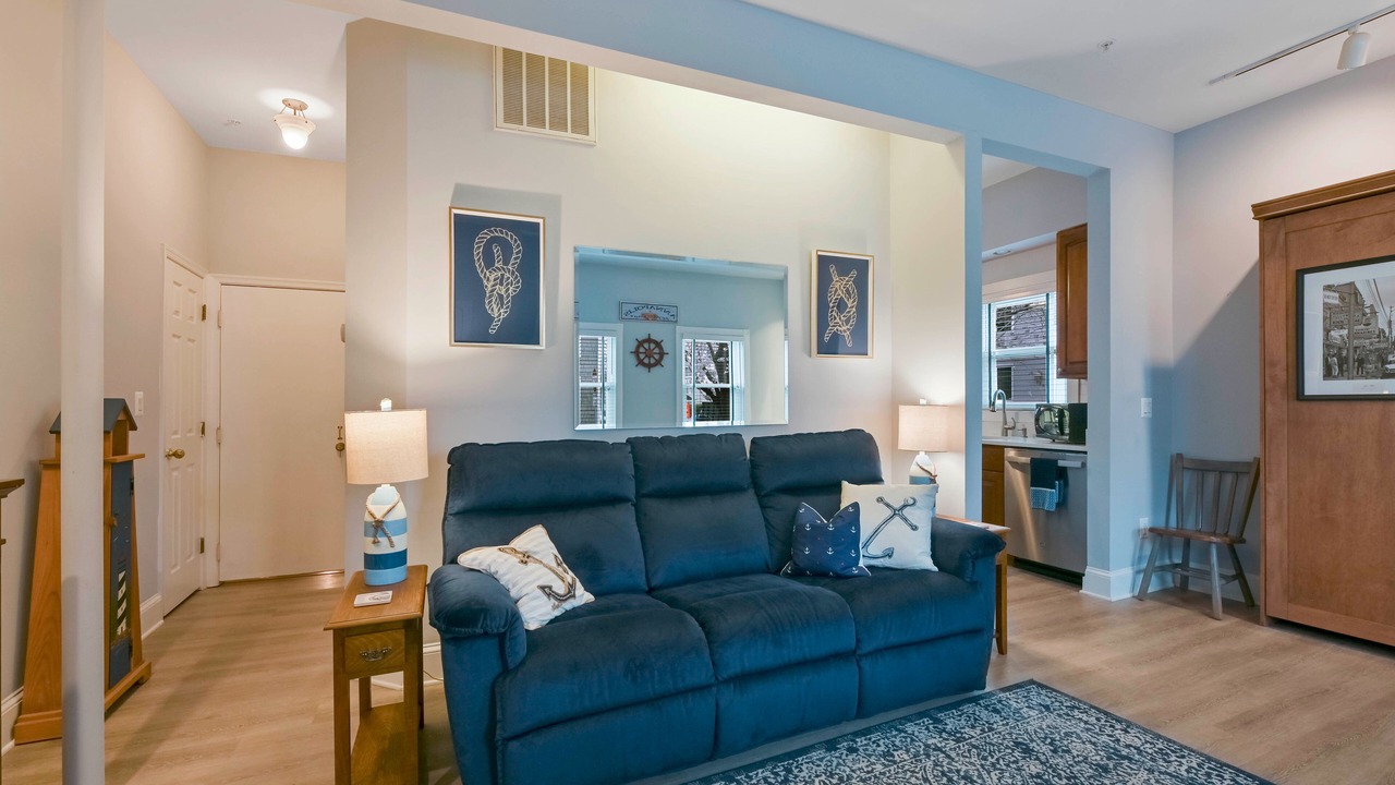 Photo of Livingroom in Eastport