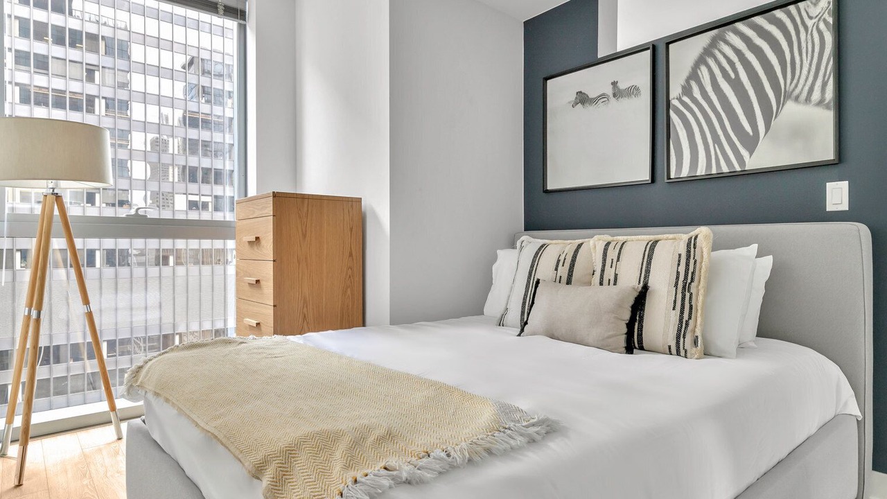 Photo of Bedroom in Downtown Chicago
