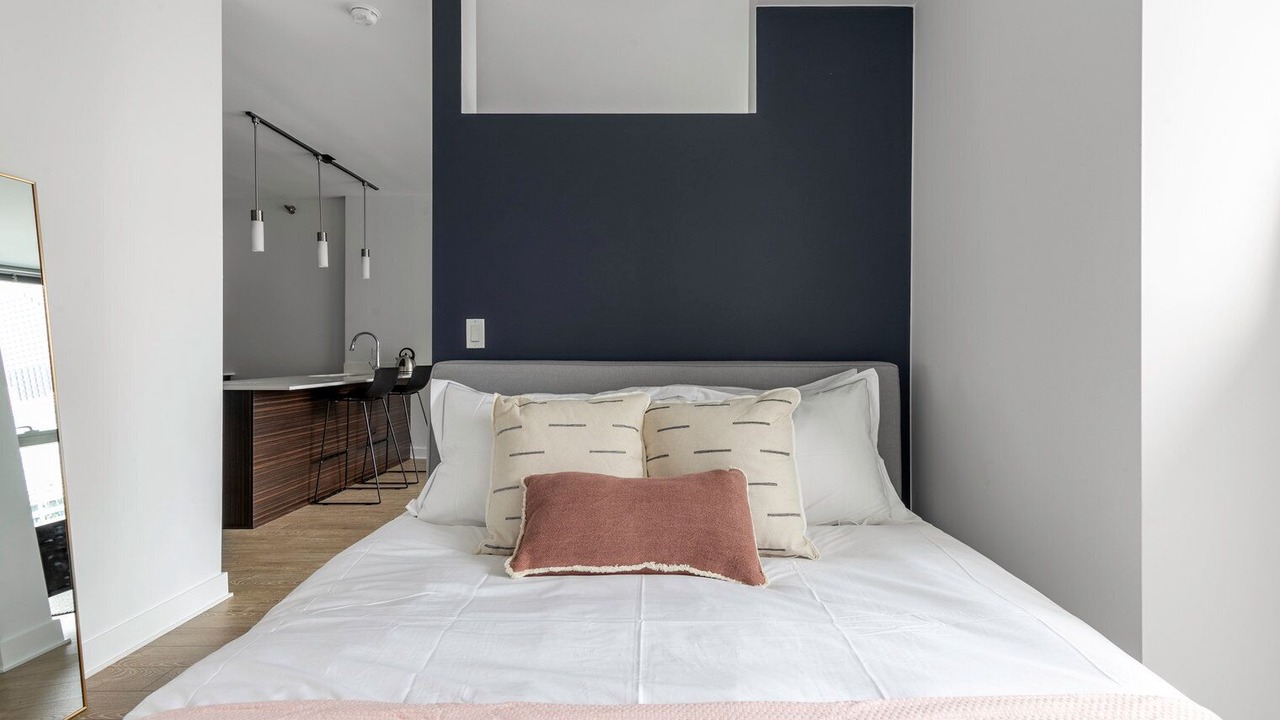 Photo of Bedroom in Downtown Chicago