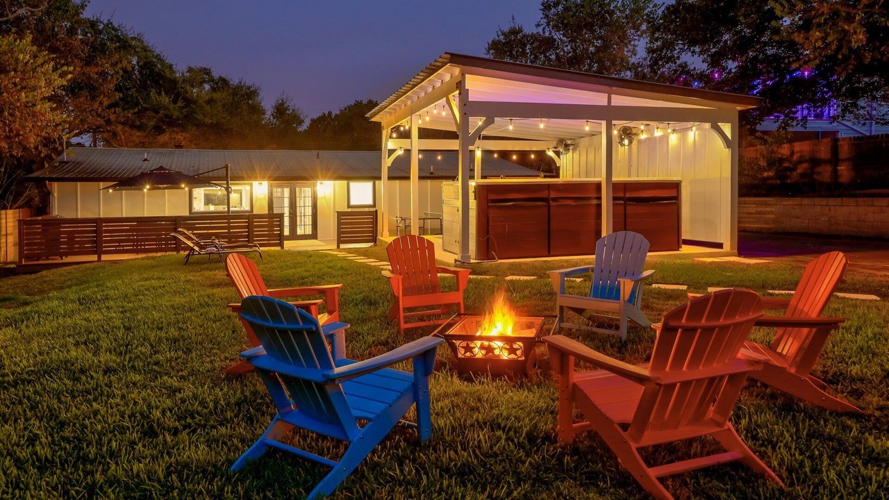 Photo of Outdoor in West Oak Hill