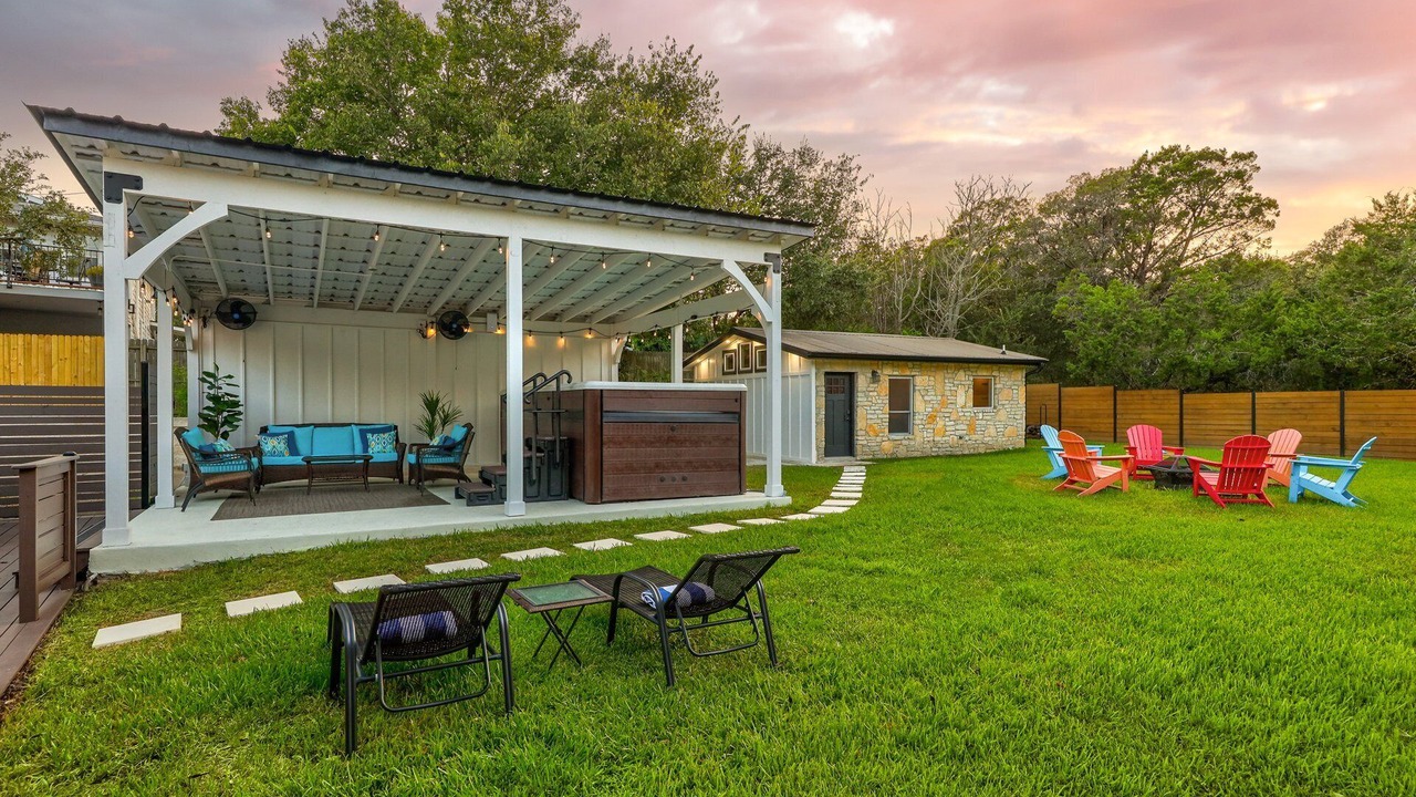 Photo of Outdoor in West Oak Hill