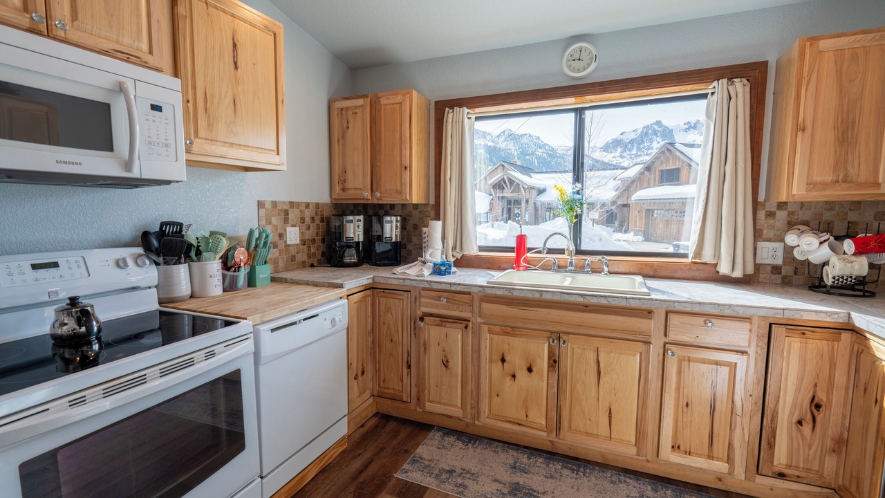 Photo of Kitchen in June Lake