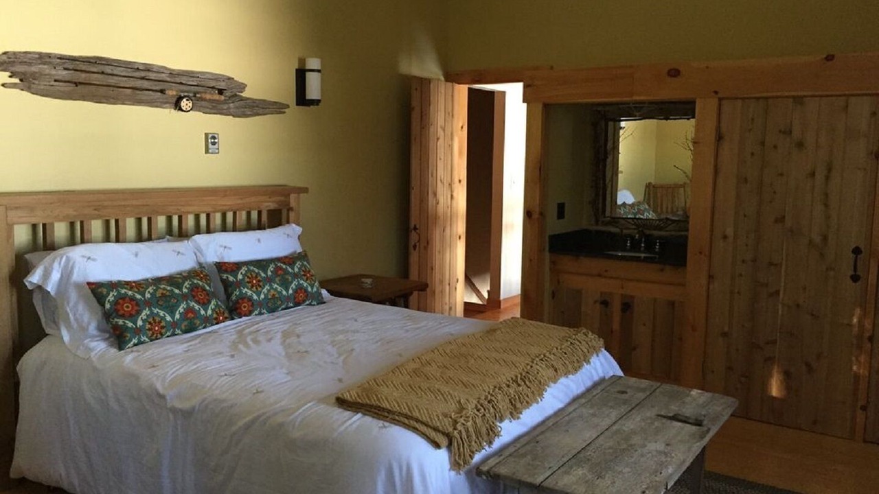 Photo of Bedroom in Long Lake