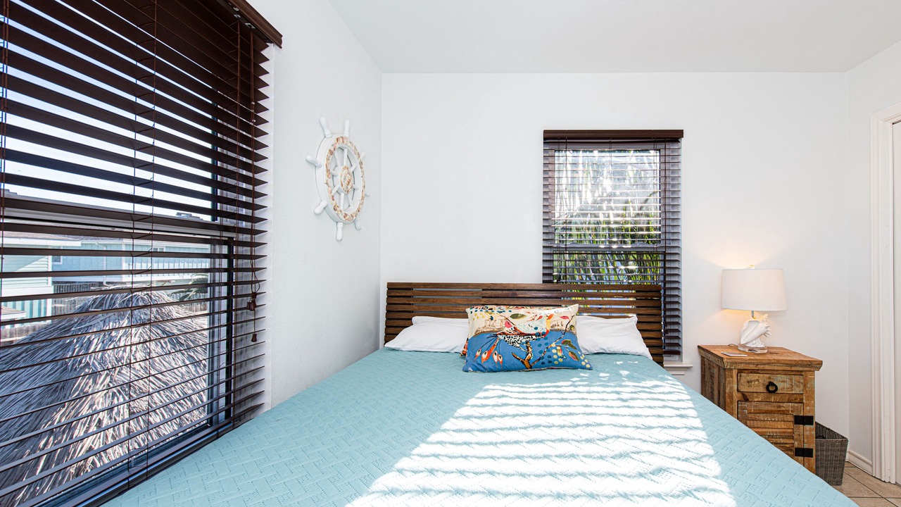 Photo of Bedroom in Leeward Sands