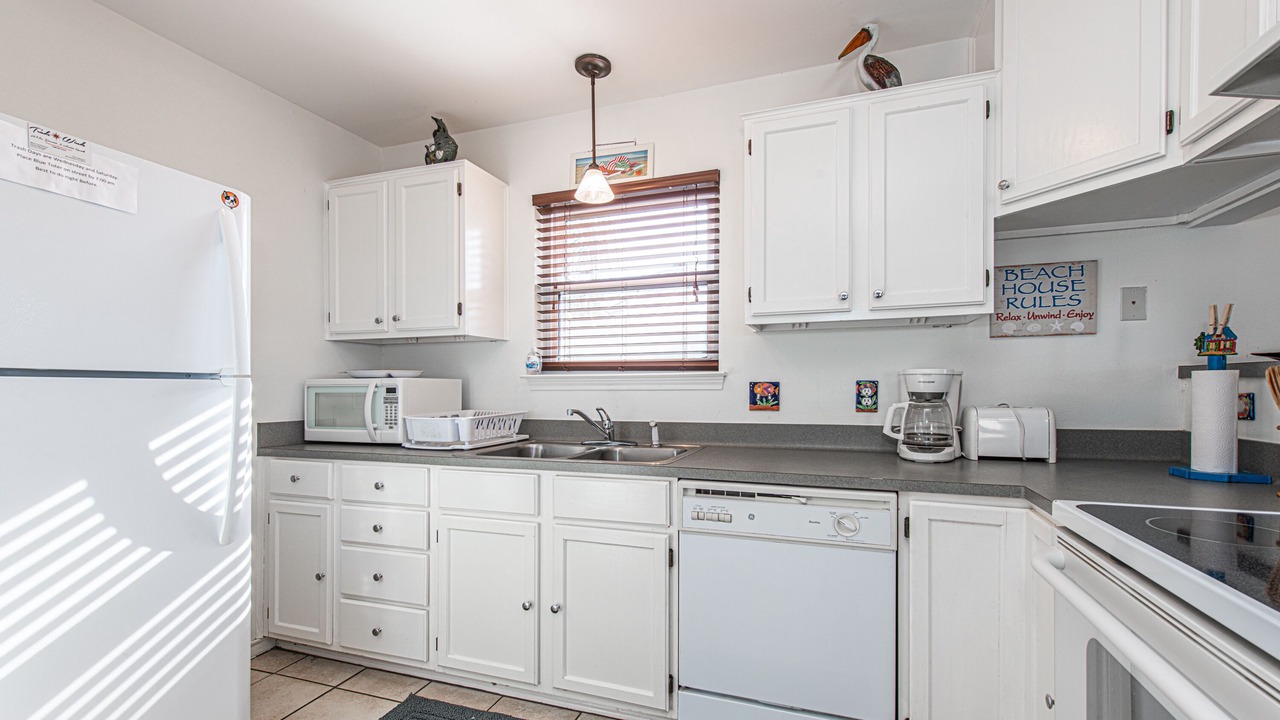 Photo of Kitchen in Leeward Sands