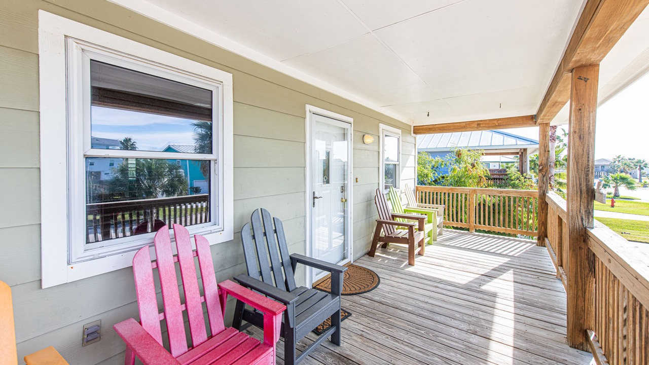 Photo of Patio Balcony in Leeward Sands