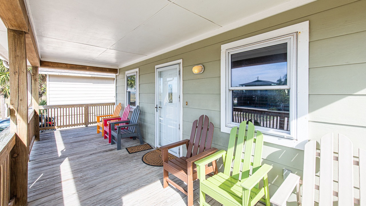 Photo of Patio Balcony in Leeward Sands