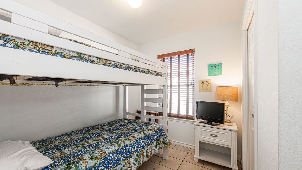 Photo of Bedroom in Leeward Sands