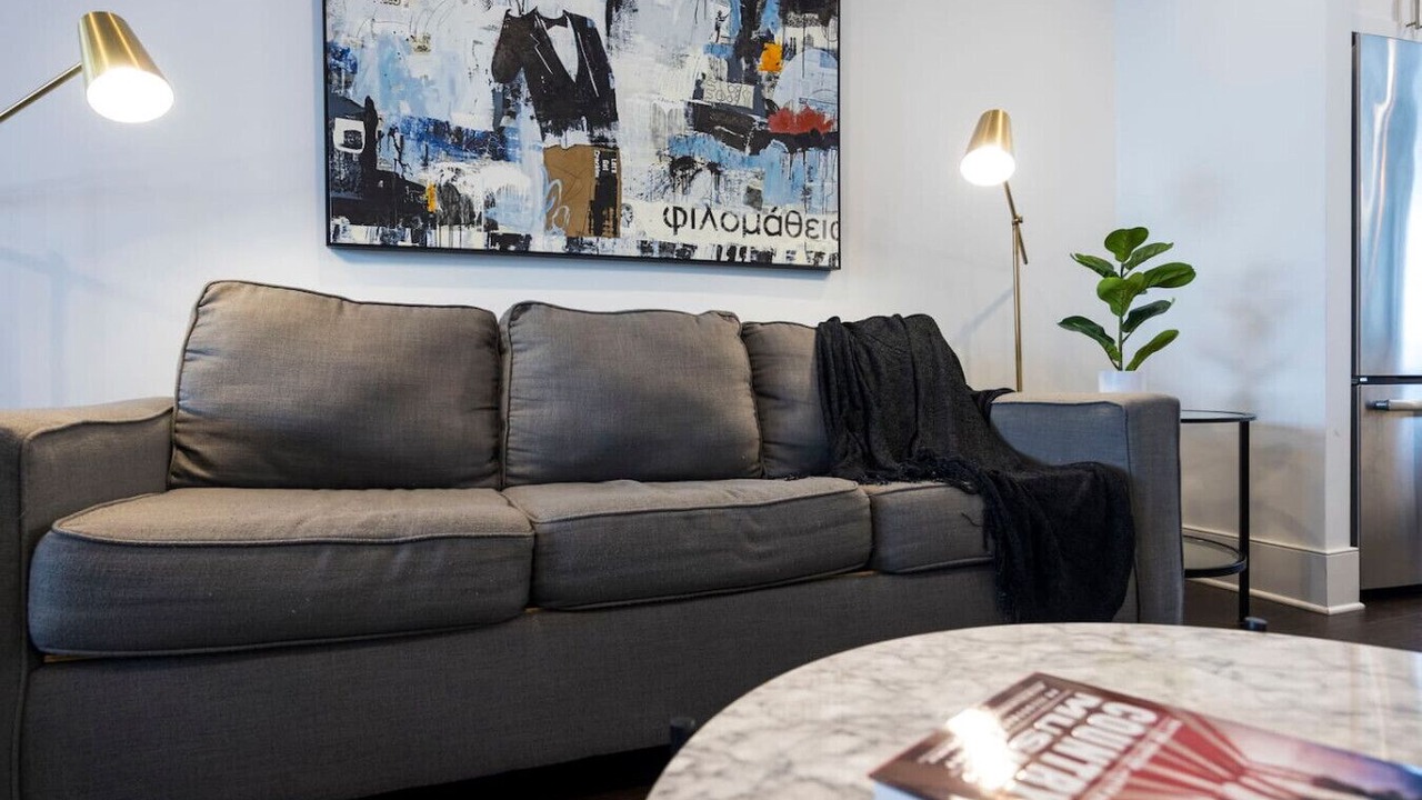 Photo of Livingroom in Charlotte Park