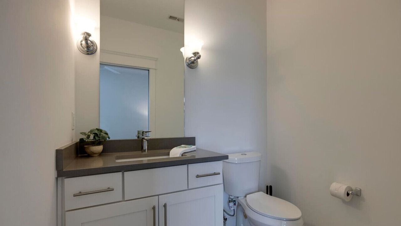 Photo of Bathroom in Charlotte Park