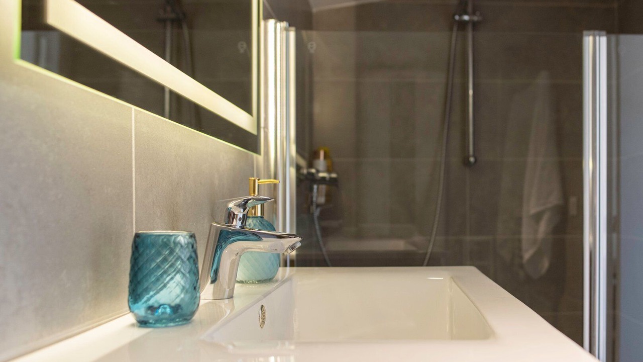Photo of Bathroom in Vanves