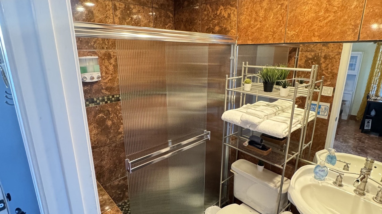 Photo of Bathroom in Chinatown