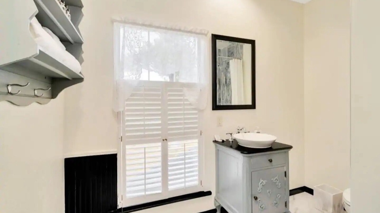 Photo of Bathroom in Hemphill