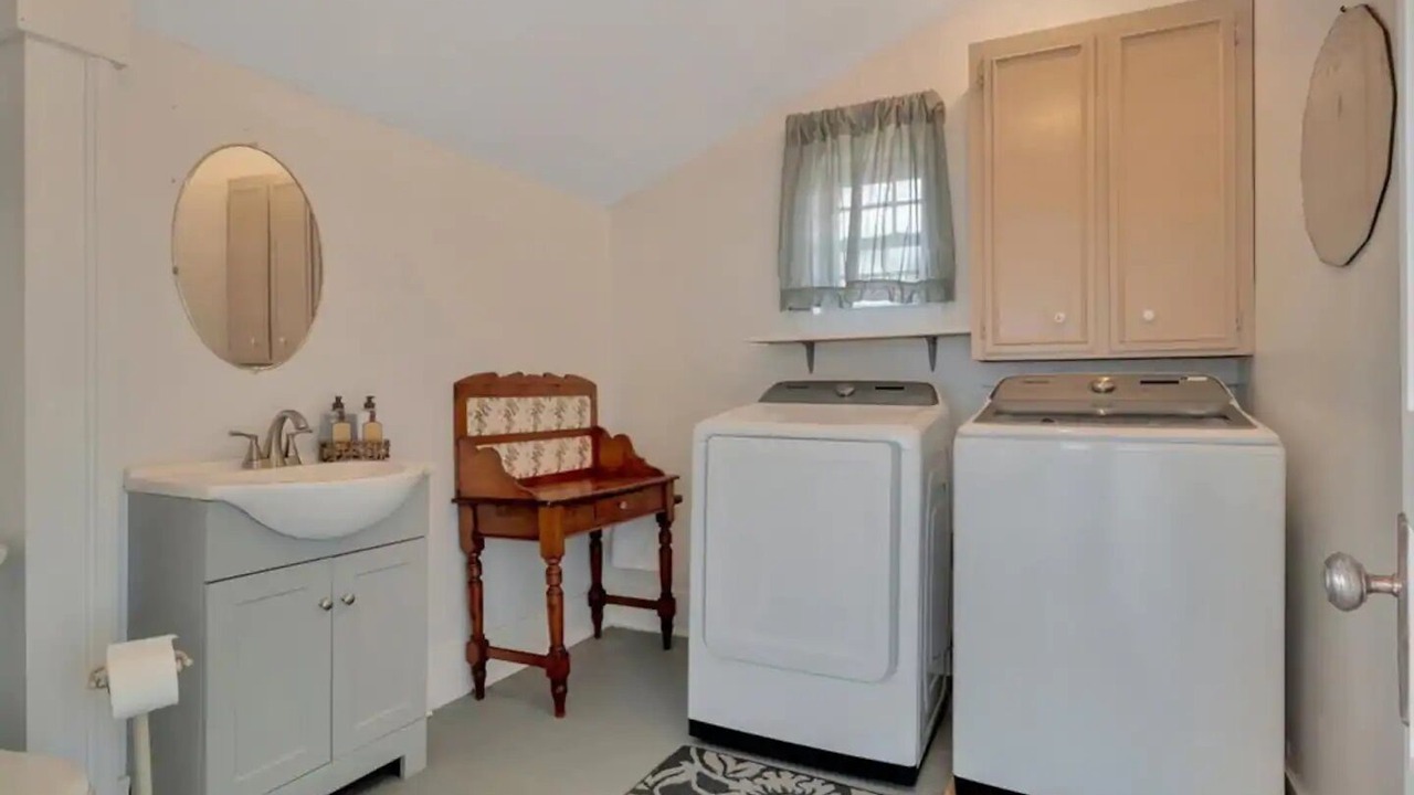 Photo of Bathroom in Hemphill