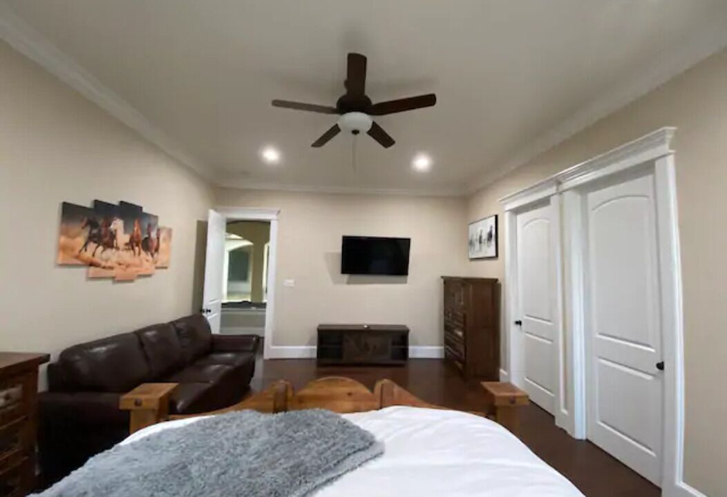 Photo of Bedroom in Hempstead