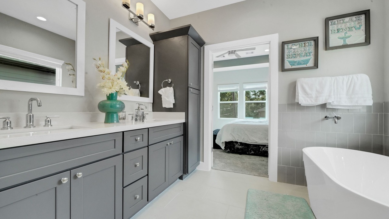 Photo of Bathroom in OST - South Union