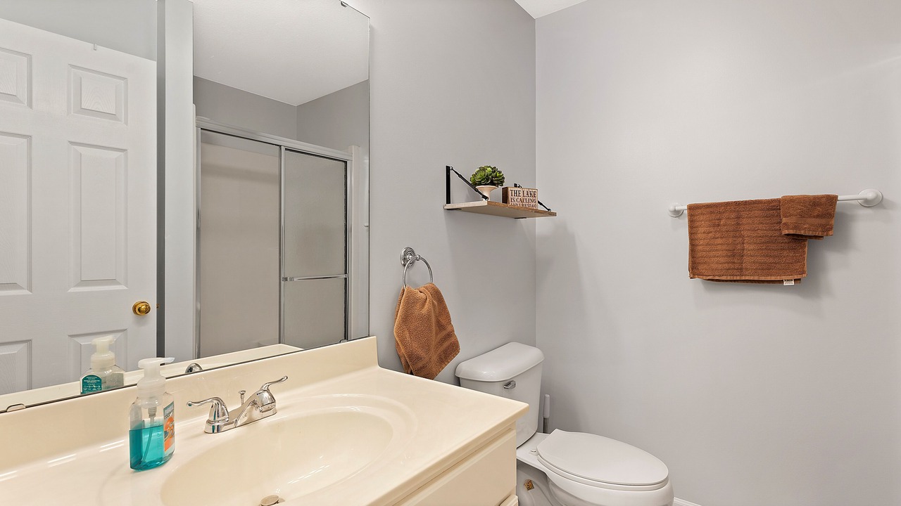 Photo of Bathroom in Sunrise Beach