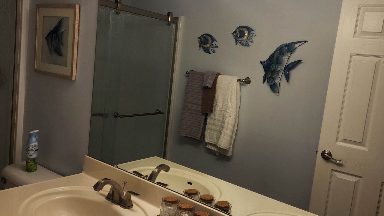 Photo of Bathroom in Sunrise Beach