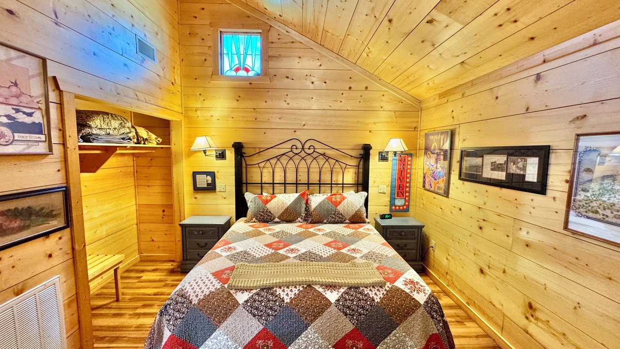 Photo of Bedroom in Mountain View