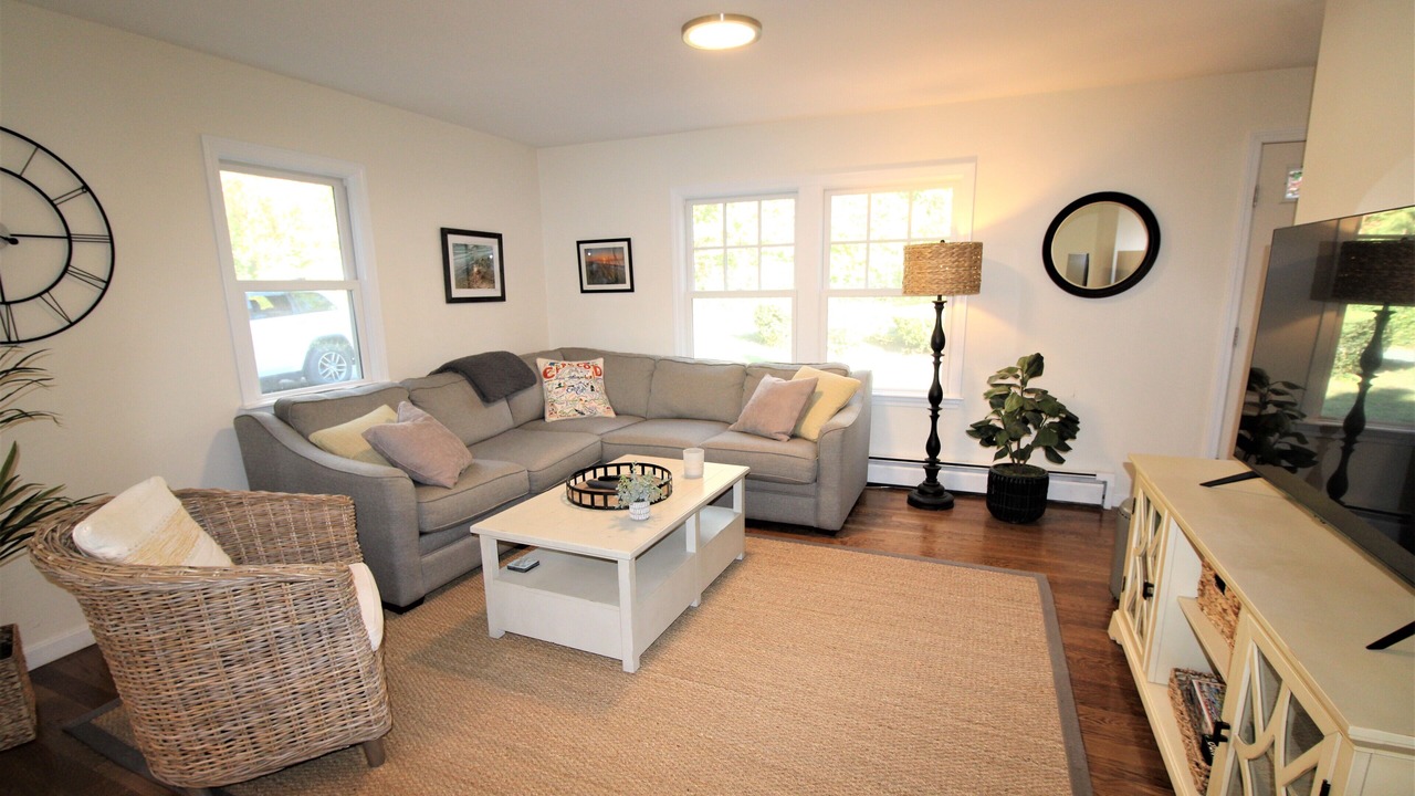 Photo of Livingroom in East Dennis