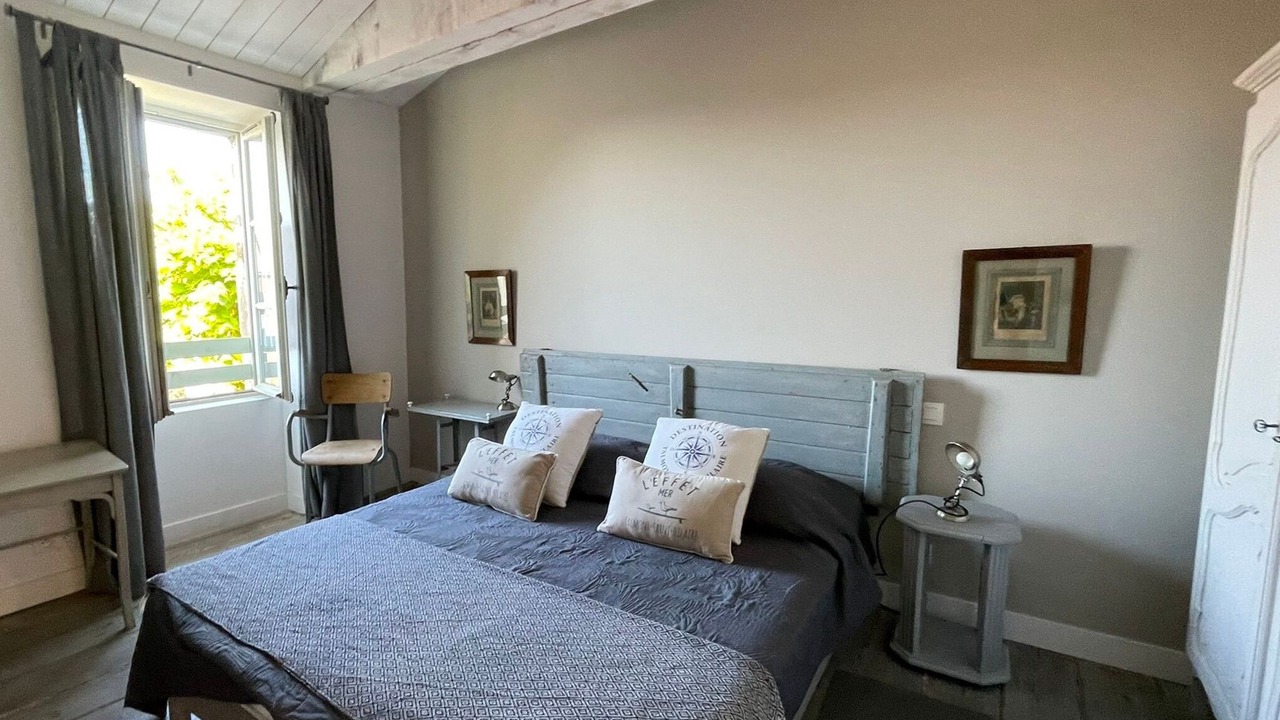 Photo of Bedroom in Talmont-Saint-Hilaire