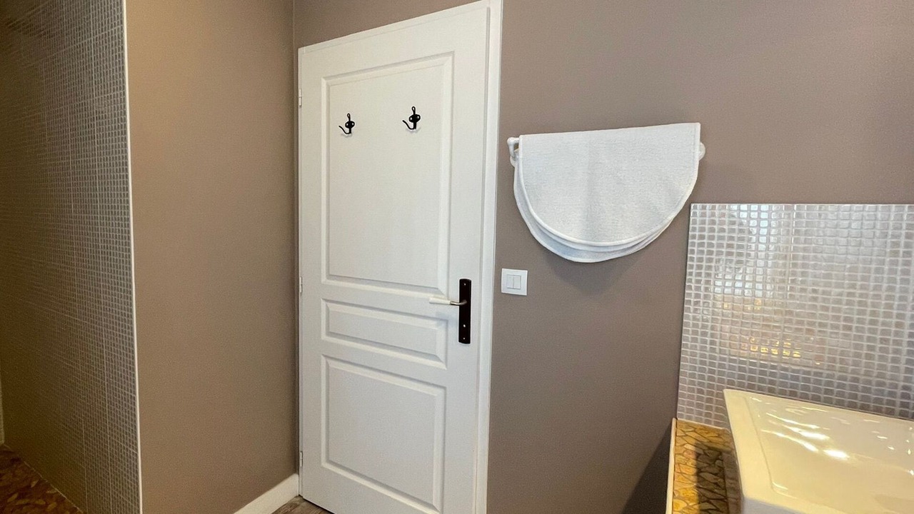 Photo of Bathroom in Talmont-Saint-Hilaire
