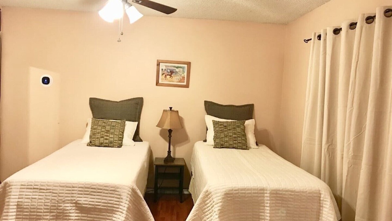 Photo of Bedroom in Helotes