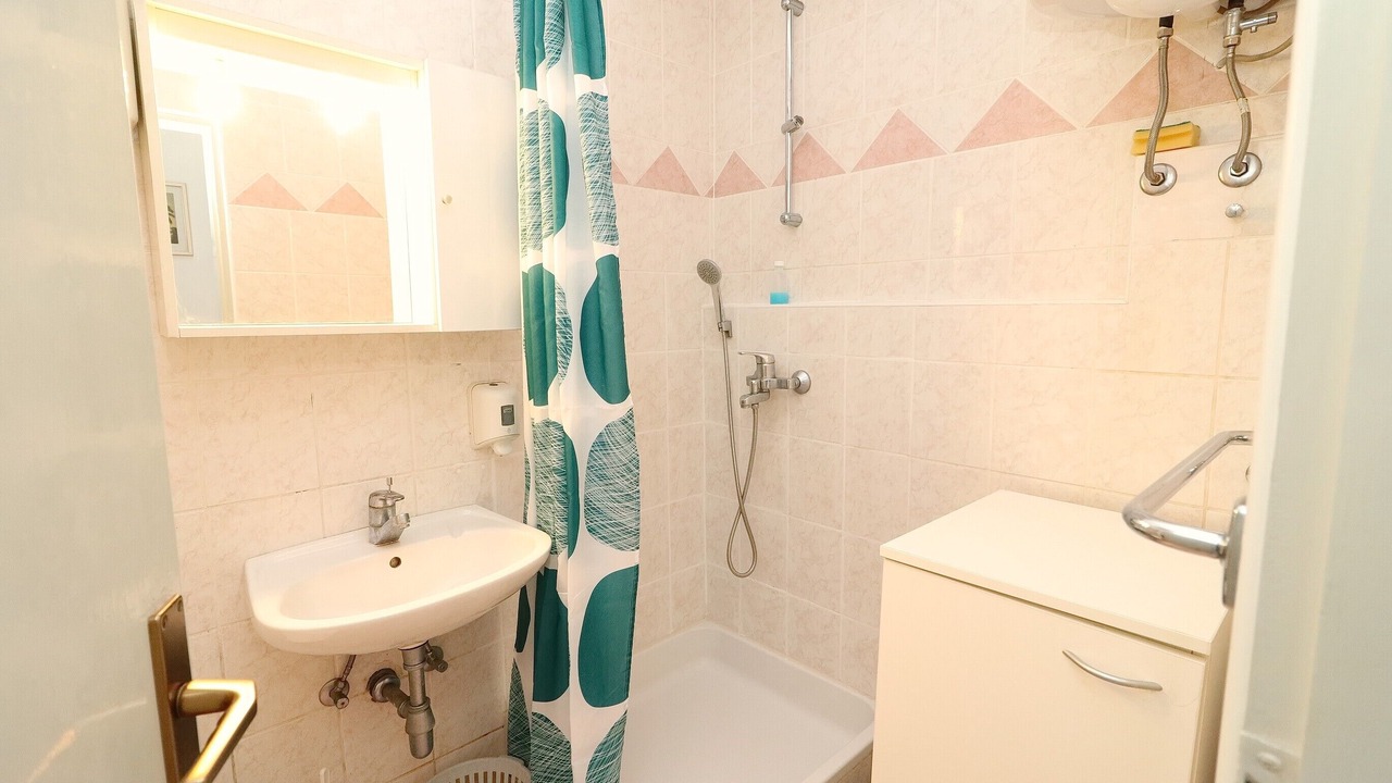Photo of Bathroom in Slano