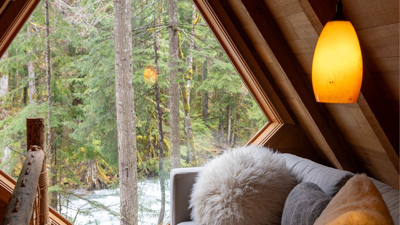 Photo of Others in Gold Bar