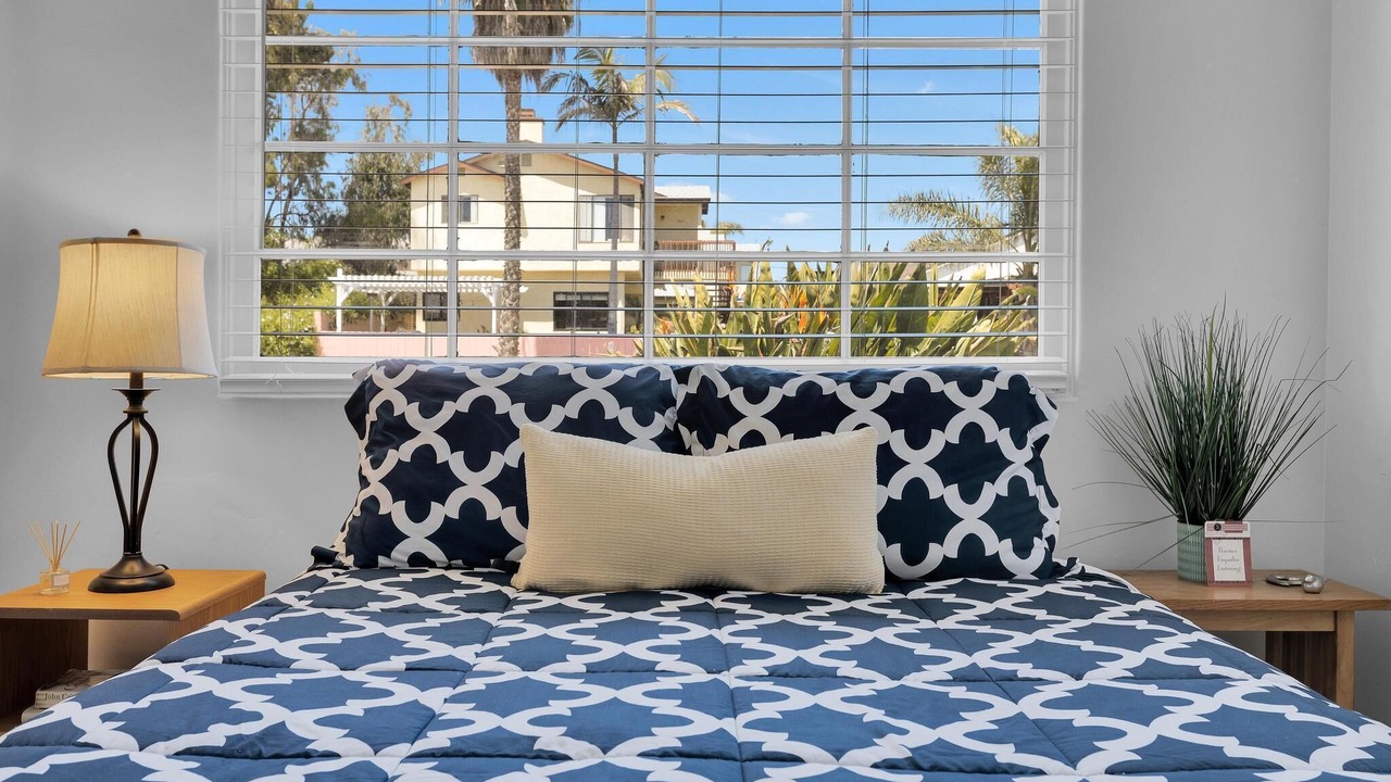 Photo of Bedroom in Pacific Beach