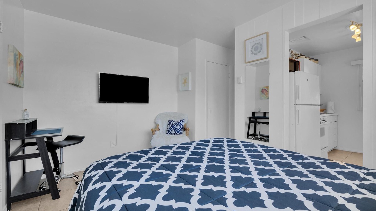 Photo of Bedroom in Pacific Beach