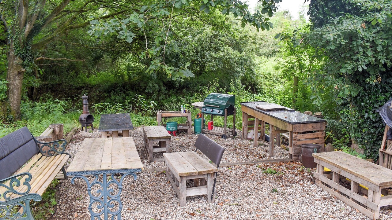 Photo of Outdoor in Five Oak Green