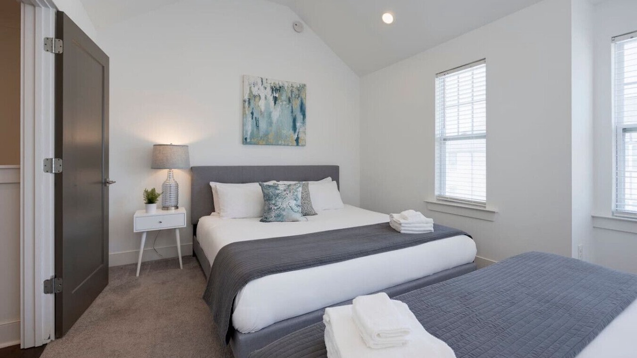 Photo of Bedroom in Charlotte Park
