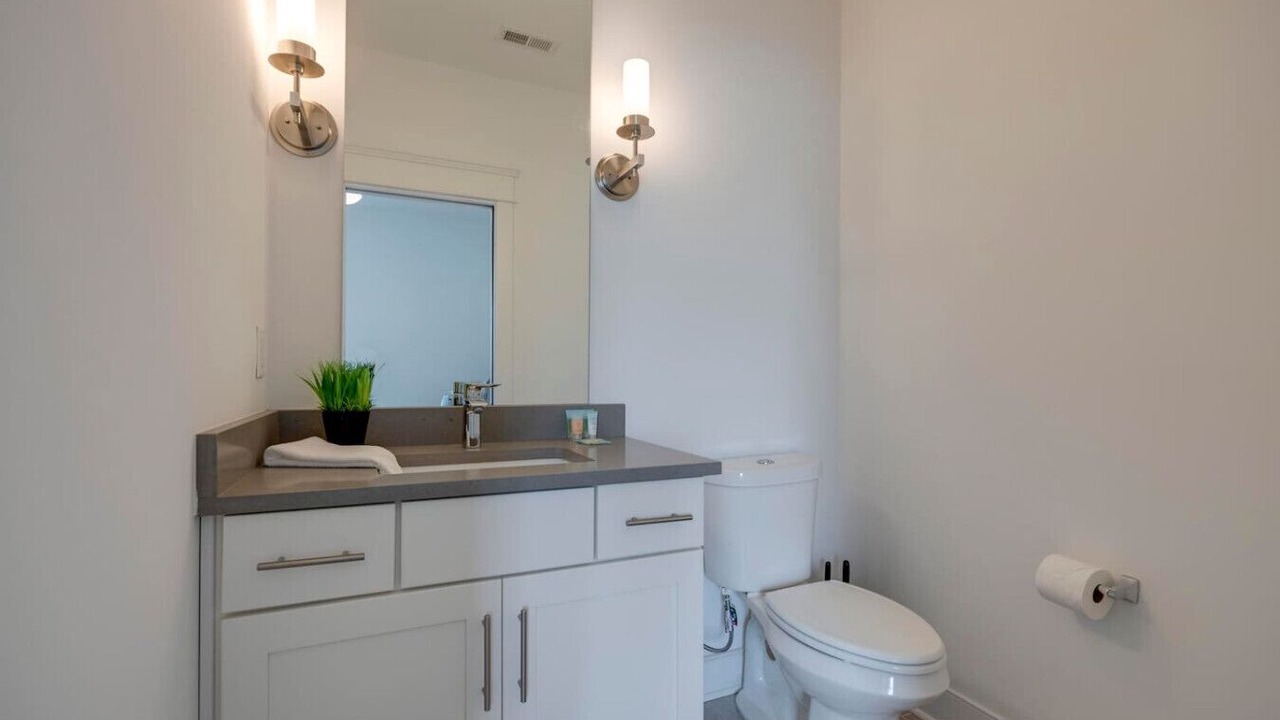 Photo of Bathroom in Charlotte Park
