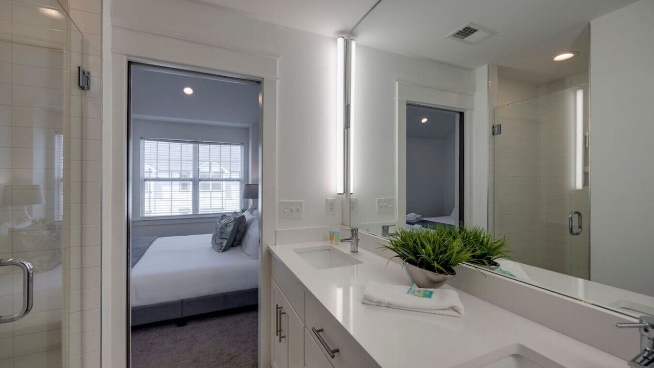 Photo of Bathroom in Charlotte Park