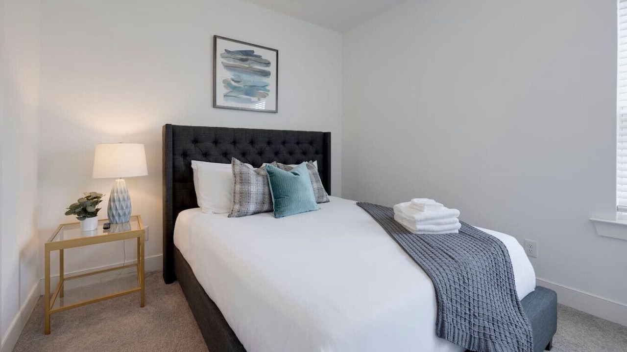 Photo of Bedroom in Charlotte Park