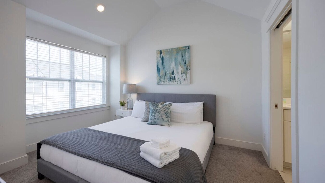 Photo of Bedroom in Charlotte Park