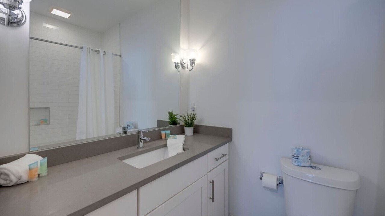Photo of Bathroom in Charlotte Park