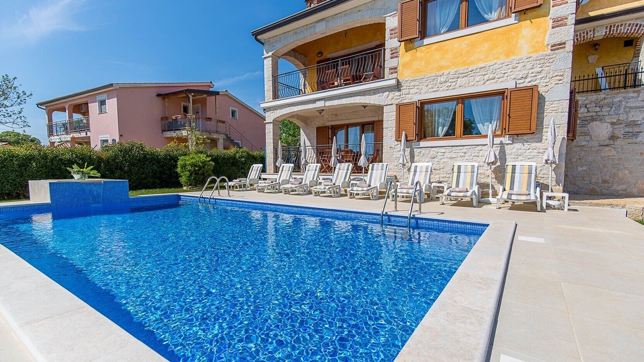 Photo of Outdoor in Buici