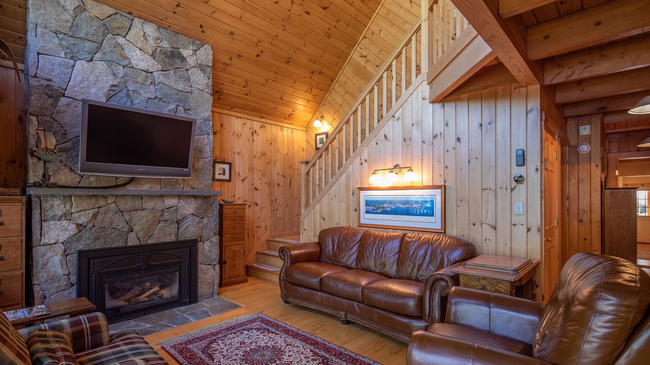 Photo of Livingroom in Oquossoc