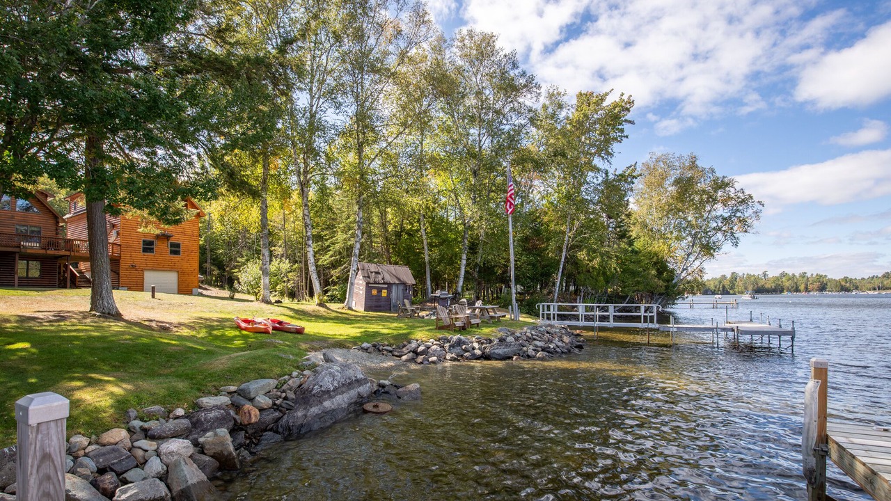 Photo of Others in Oquossoc