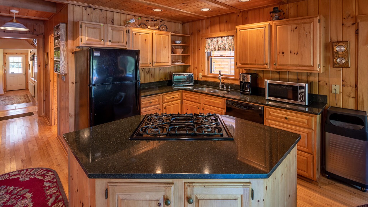 Photo of Kitchen in Oquossoc