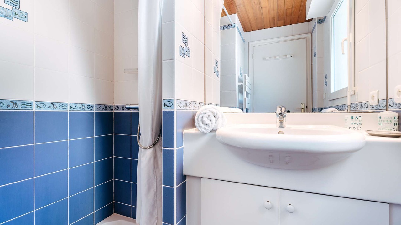 Photo of Bathroom in Carnac